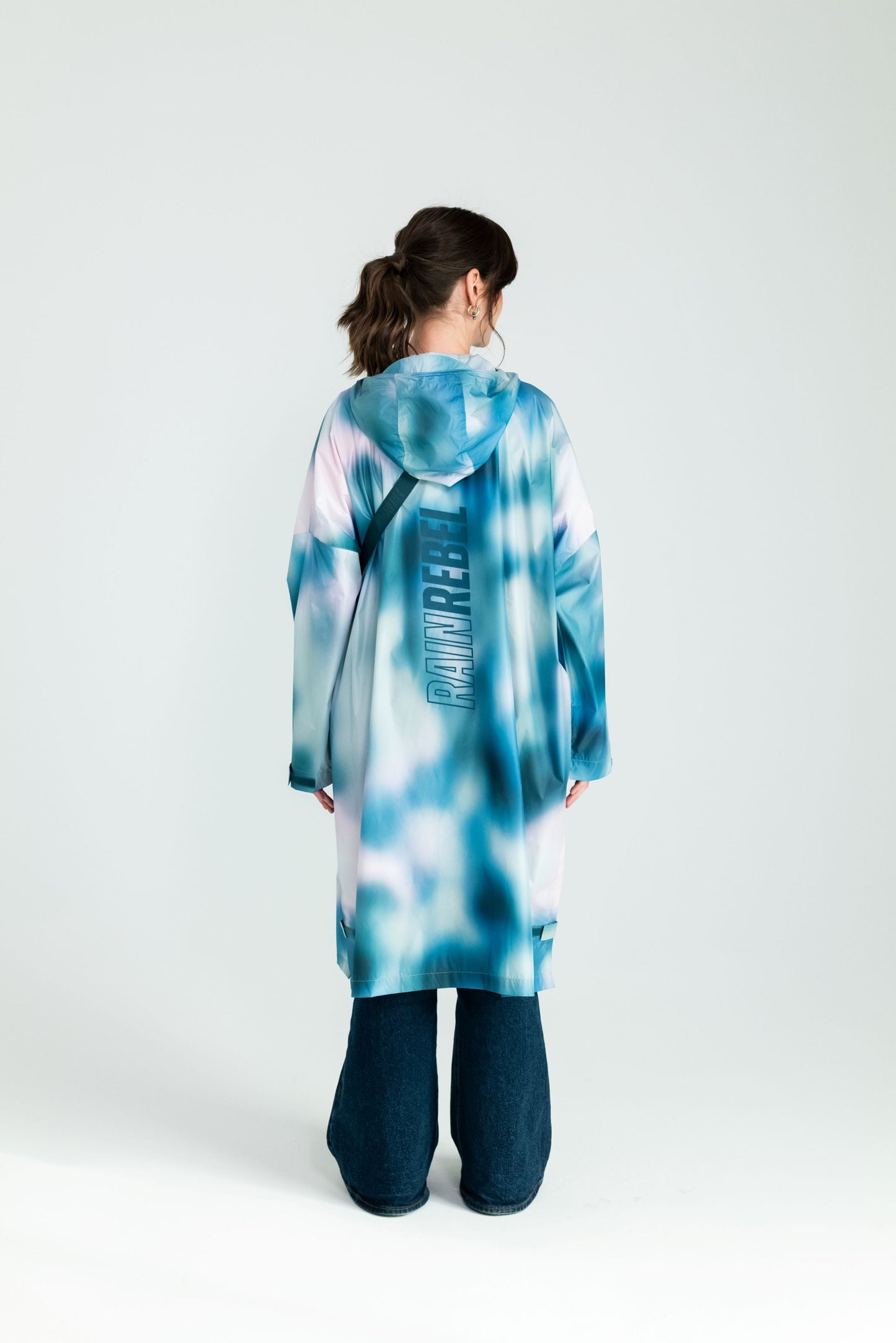 AURA
