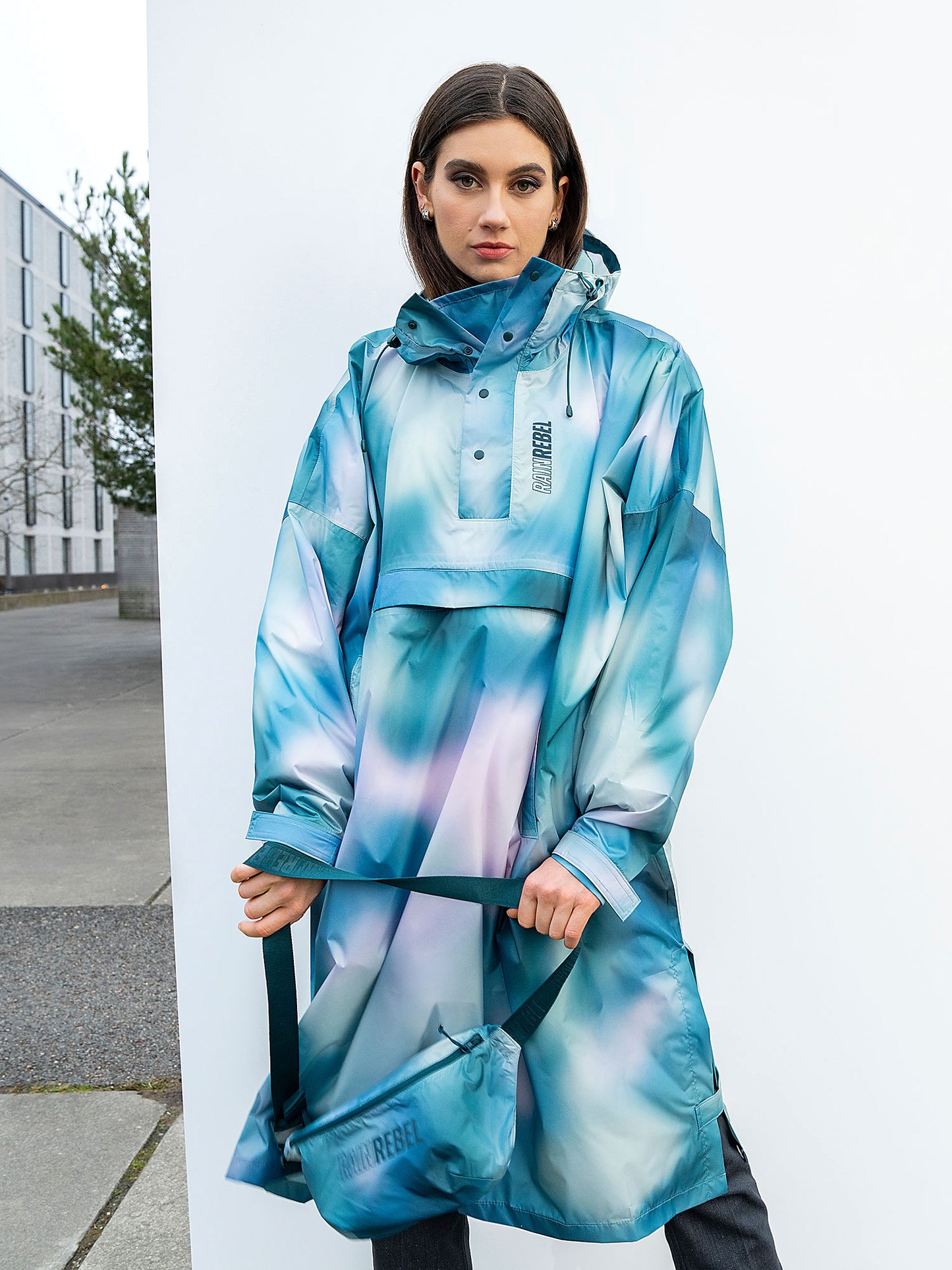 AURA